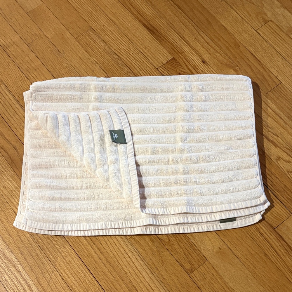 Lacoste Bath Mats /set of 2